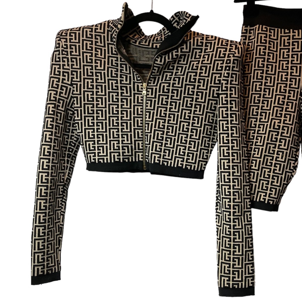 Balmain Monogram Crop Top - Picture 5 of 9